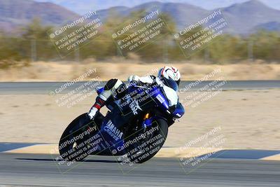 media/Jan-09-2022-SoCal Trackdays (Sun) [[2b1fec8404]]/Turn 6 (1035am)/